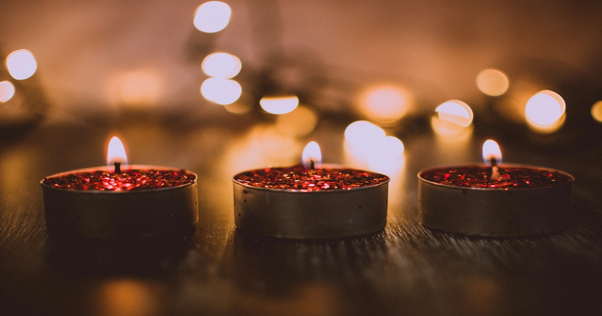 Candle Making Business for Diwali with Low Investment Diwali Business Idea - घर बैठे मोमबत्ती बनाकर कमाएँ मोटा मुनाफा